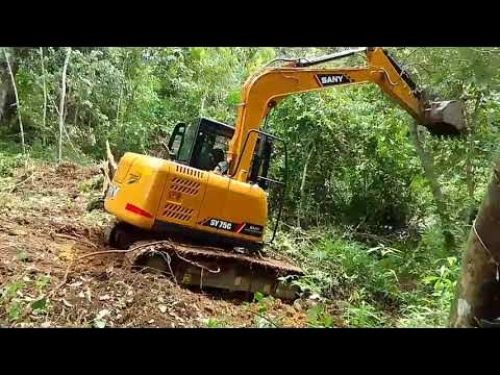 MIRIS!!!Alat berat Merek Sany diduga Zikri sebagai pemilik Bumi hanguskan Bukit batabuah kuantan Singingi.APH Diminta Gerak cepat!