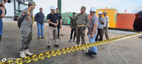 Bupati Suhardiman Segel PKS PT. GSL, Tegaskan Tak Ada Ampun Bagi Perusak Lingkungan!