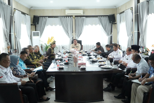 Penataan Lingkungan Teluk Kuantan untuk Wisata Pacu Jalur Tradisional