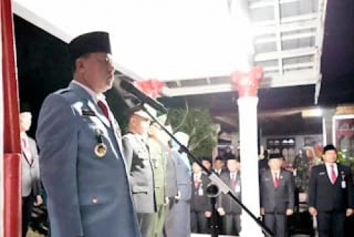 Mengenang Jasa para Pahlawan,Bupati Suhardiman Ziarah ke Makam KH.Oemar Oesman