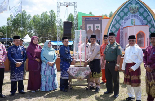 Kecamatan Inuman Kelurahan sebagai Juara Umum pada MTQ di LOGAS TANAH DARAT!.