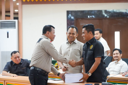 Perjuangkan Pembangunan Kuansing, Bupati Kejar Sampai ke DPRD Riau