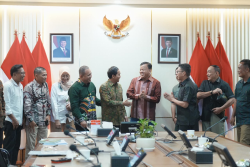 Menhut Raja Juli Antoni Siap Ubah Nasib Kuansing: 3.800 Hektare Lahan Masuk Program TORA!