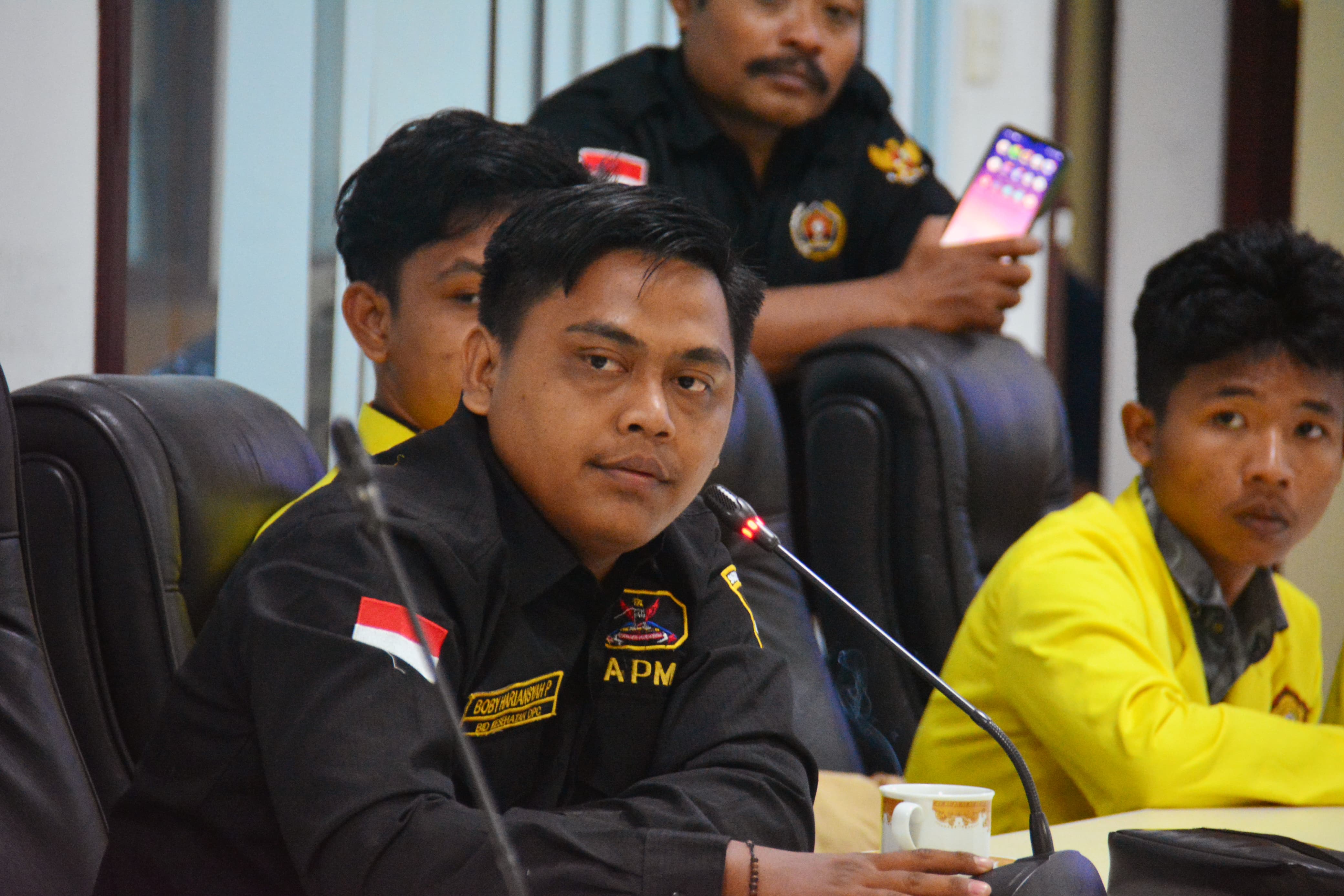 SAPMA GRIB JAYA KUANSING Gandeng BEM Uniks Perjuangkan Hak masyarakat di Komisi II DRPD Kuansing.