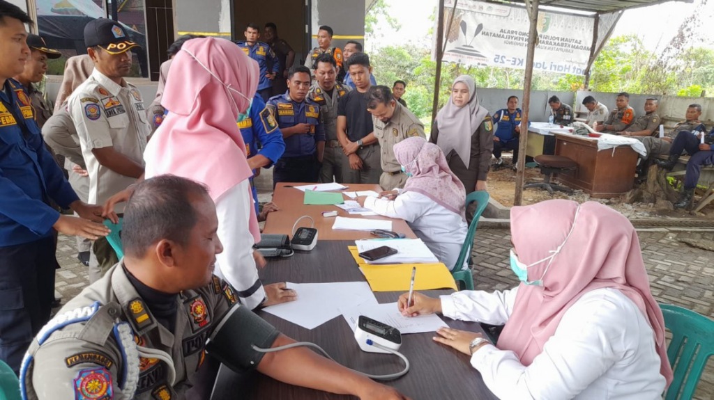 Satpol PP Kuansing mengikuti kegiatan skrining kesehatan dan kejiwaan.