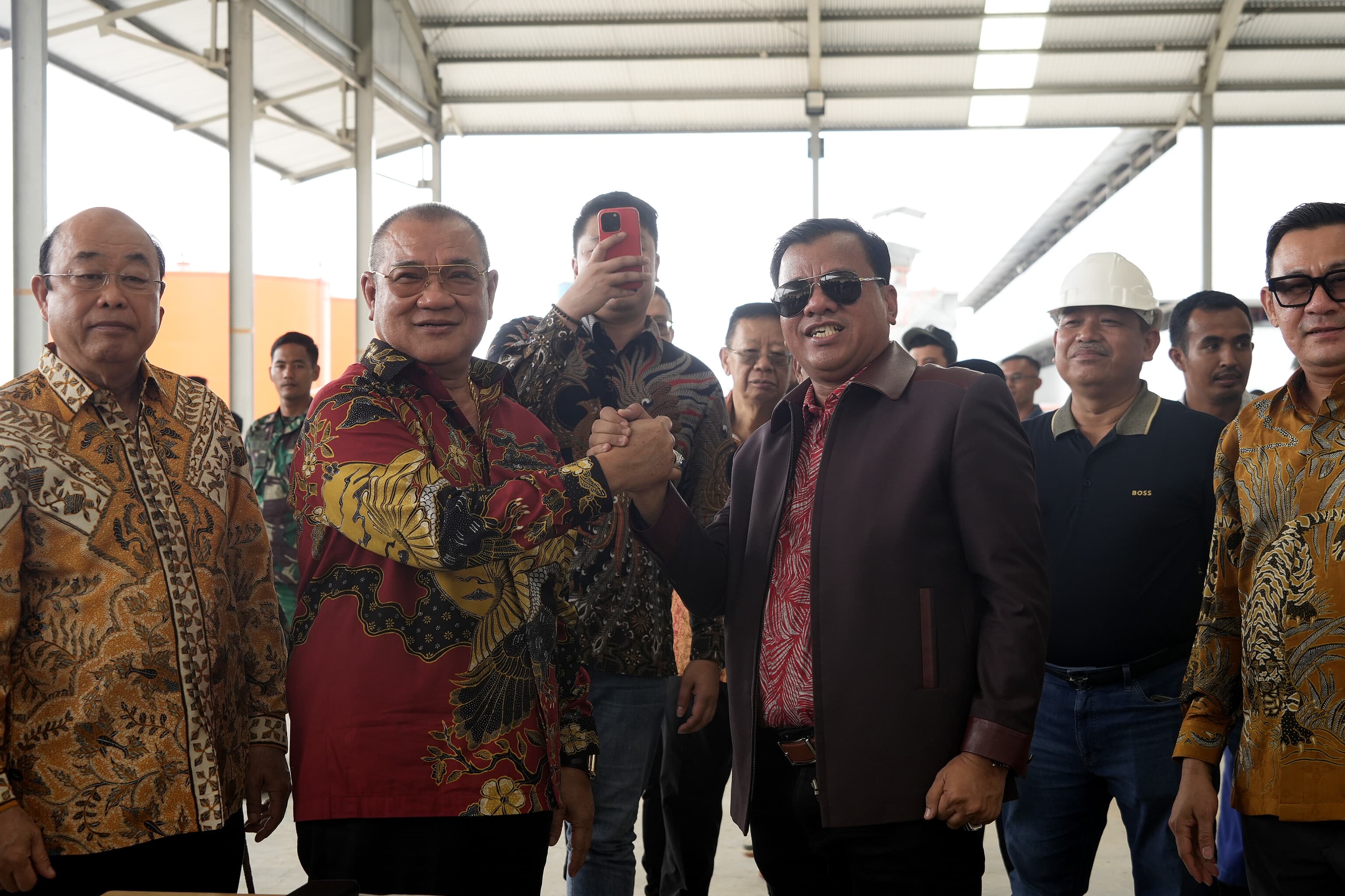 Resmikan Pabrik BKP,Bupati Harap Investasi Masuk Ke Kuansing.